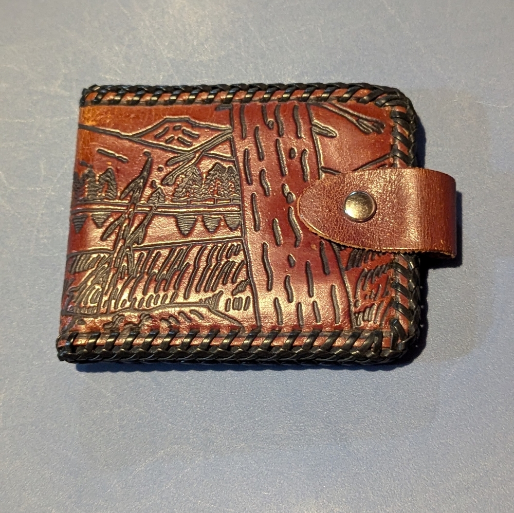 Vtg Hand Tooled Brown Leather Wallet Billfold Mountain Moose Lake Scene
